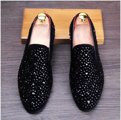 

Promotion New spring Mens Velvet Loafers Party wedding Shoes Europe Style Embroidered black Velvet Slippers Driving moccasins NXX 441, Black a
