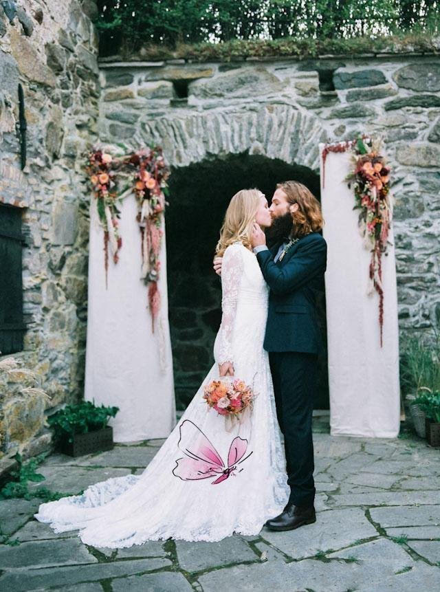 

Long Sleeves Lace Mermaid Wedding Dresses Custom Made Sheer Lace Ve Neck Wedding Gowns Bridal Dress 2016 vestido de noiva Custom Made, White