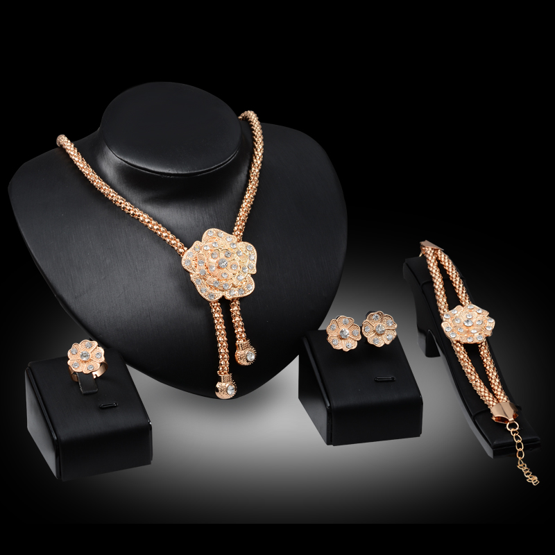 

Rings Bracelets Neckalces Earrings Jewelry Sets Fashion Women Full Rhinestone 18K Gold Plated Alloy Flowers Party Jewelry 4-Piece Set JS036