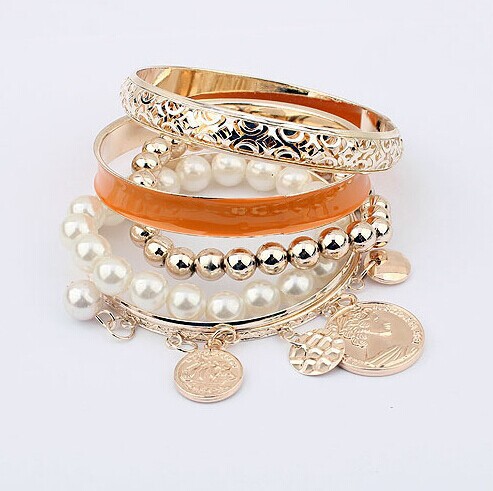 

Fashion hollow Multilayer joker Charm bracelets Metal Coin Pearl Beads bracelets Women Fashion Bracelets Jewelry Casual Accessories
