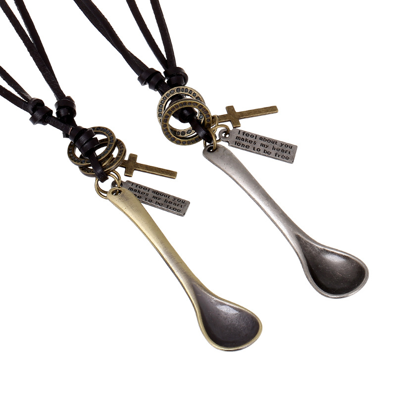 

Wholesale Fashion Jewelry Spoon Alloy Necklace Men's Personality Leather Rope Clavicle Necklace Casual Vintage Punk Necklace N0052, Silver