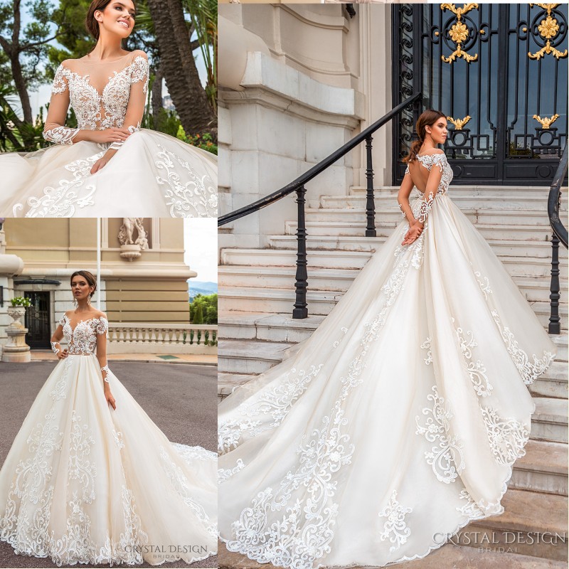 

2018 Stunning Designer Wedding Dresses with Sheer Long Sleeves Illusion Neckline Full Lace Appliqued Keyhole Back Court Train Bridal Gowns, Gold