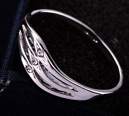 

Rhinestones Wave Ring For Women Rose Gold Color Silver Color Korean Style Lovely Girl Gift Party Fashion Design