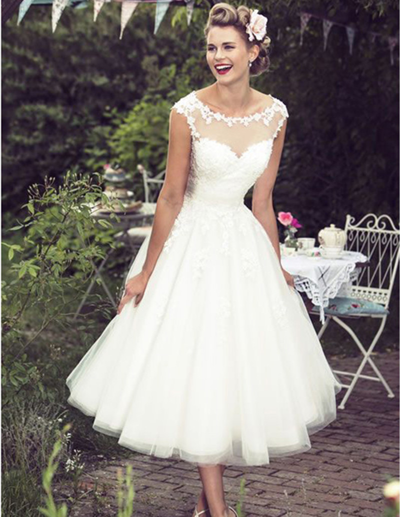 

Tea Length 1950s Vintage Wedding Dresses Cap Sleeve Jewel Neck Lace Tulle A Line Short Classic Bridal Gowns Custom Made, Red & white