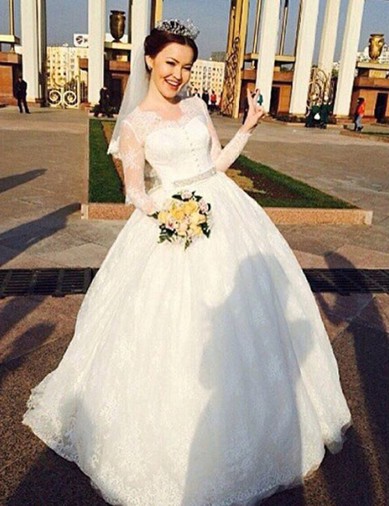 

Lace Long Sleeve Bridal Wedding Gowns Buttons Beaded Vintage Wedding Dress for Bride vestido de noiva de renda, Pink