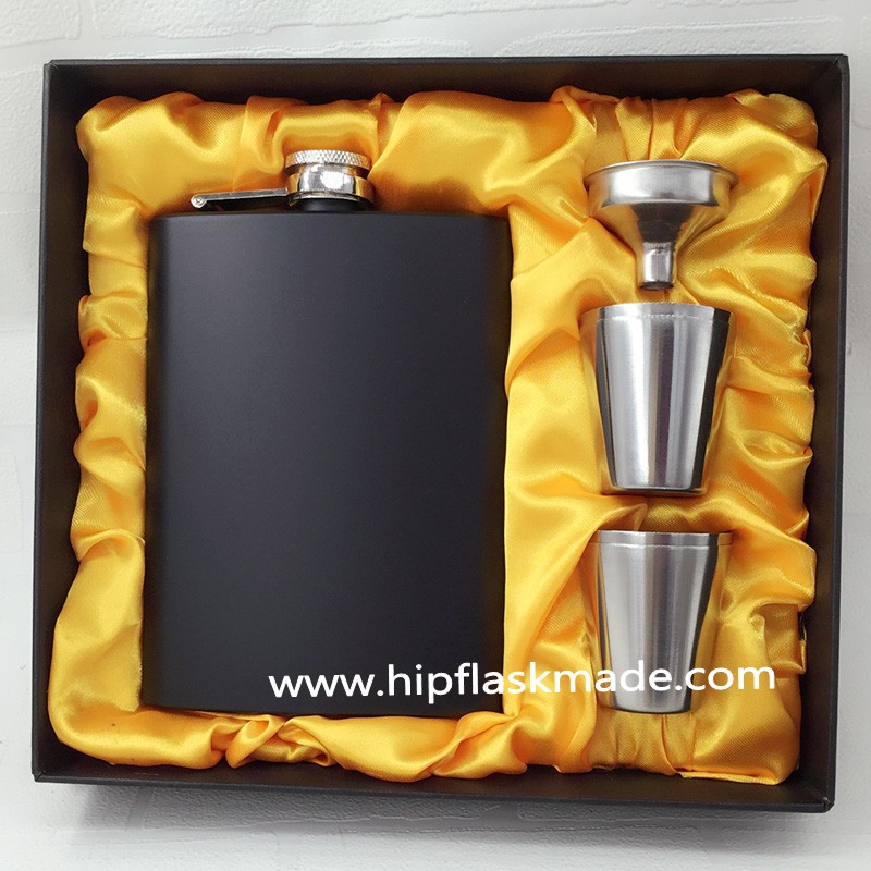 

8 oz black Stainless Steel Hip Flask for Wedding /Birthday /Valentine's Day Gift Favors