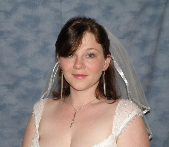 

New Soft Tulle In Stock Simple Satin Edge 2T With Comb Lvory White Shoulder Wedding Veil Bridal Veils