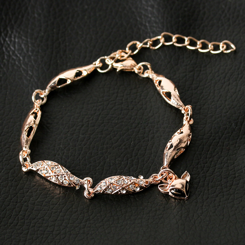 

2017 New Alloy Animal Pendant Charm Bracelets & Bangles Gold Color Fashion Personality Crystal Bracelet for Women Jewelry