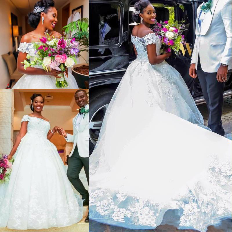 

New Arrival Rich Dubai Women Wedding Dresses Zipper 3D Floral Appliques Chapel Train Long Tail Fashion Bridal Ball Gown vestidos de novia, Red