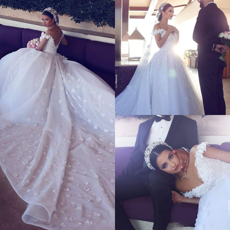 

Said Mhamad Castle New Winter Wedding Dresses Off Shoulder Appliques Lace Chapel Train Custom Made Arabic Wedding Bridal Gowns, Black