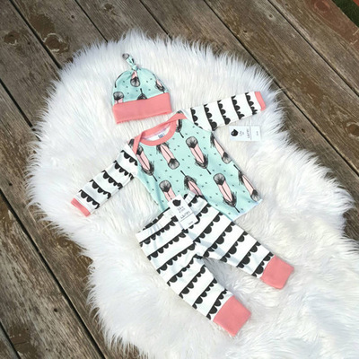 

2016 Autumn INS Infant Baby 3pcs Set Kids Long Sleeve Feather Printing Tops T-shirt + Pants + Hat Girls Boys Clothing Suit Children Outfits, As photo