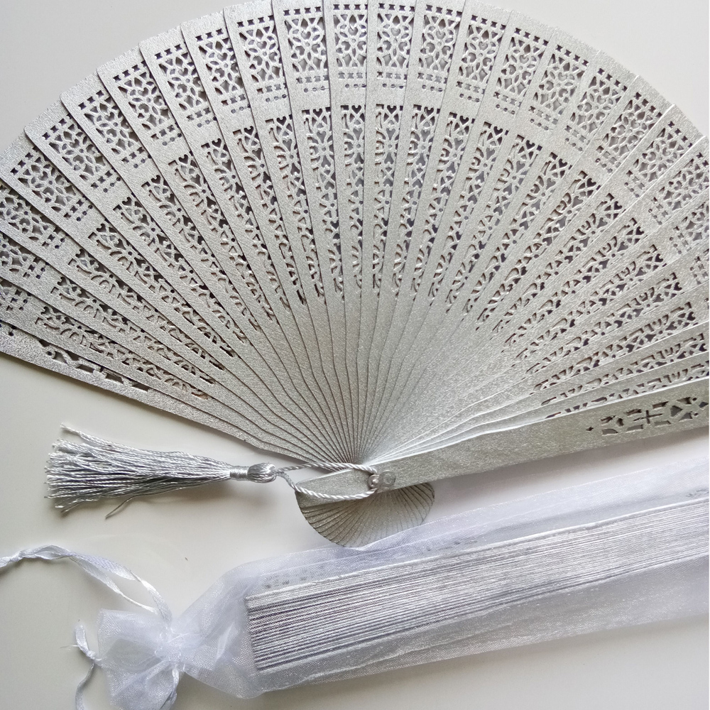 

Personalized Wedding Favors sliver wood wedding hand fans with organza bag bridal shower door gifts party favor 50pcs lot wholesales, Without logo