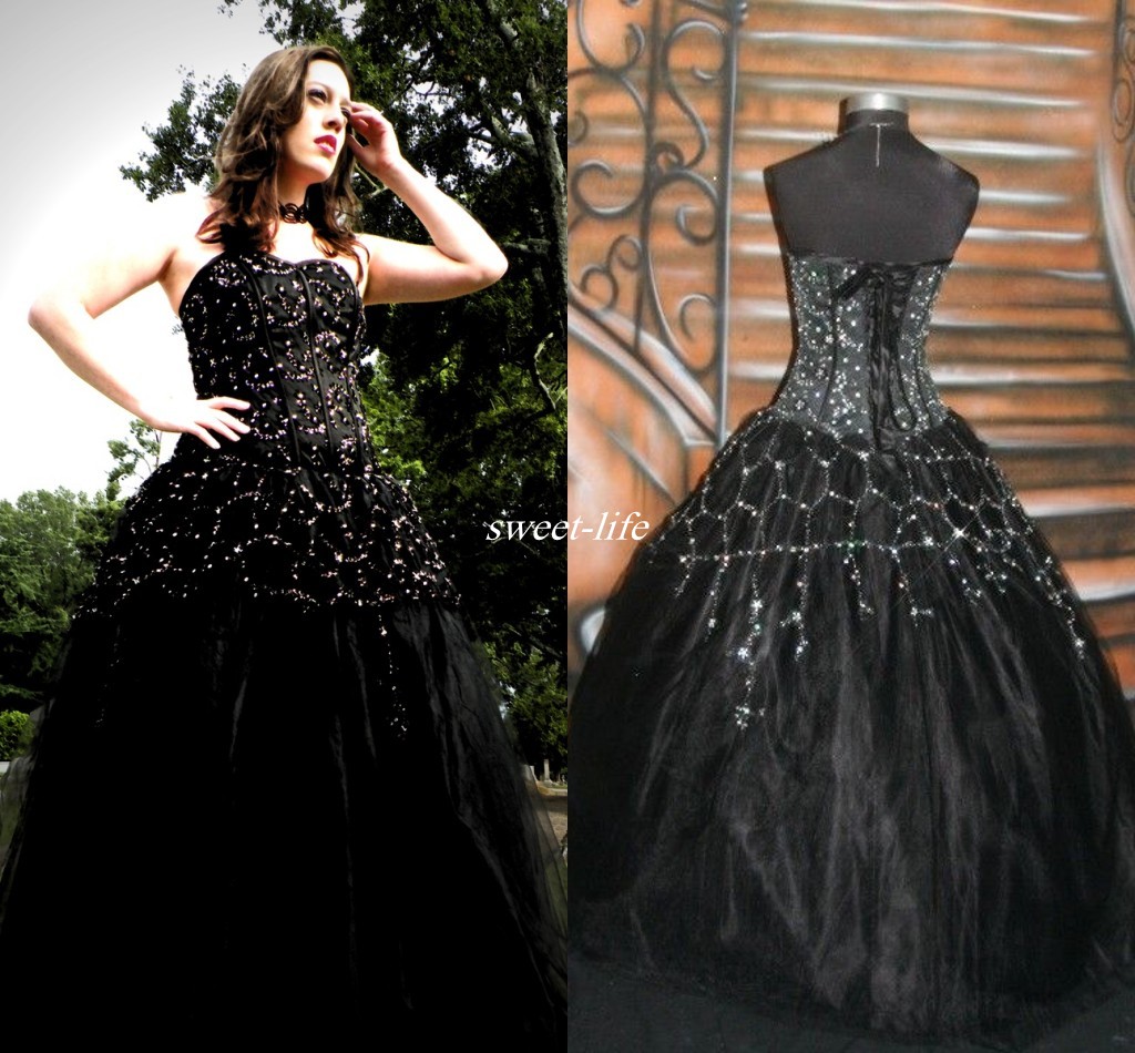 

2019 Newest Designer Gothic Black Wedding Dresses Sexy Backless Applique Beads Corset Queen Victorian Halloween Party Bridal Gowns Plus Size, Gold