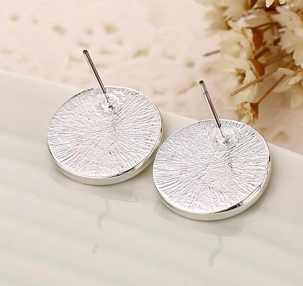 

Classic Brand English Letter Stud Earring Bling Bling Round Shaped Crystal Rhinestone Earrings For Women Jewelry