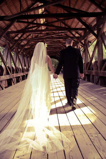 

New Amazing Best Sale For Wedding Dresses Fashion Designer White Ivory Cathedral Cut Edge Veil Mantilla veil Bridal Head Pieces