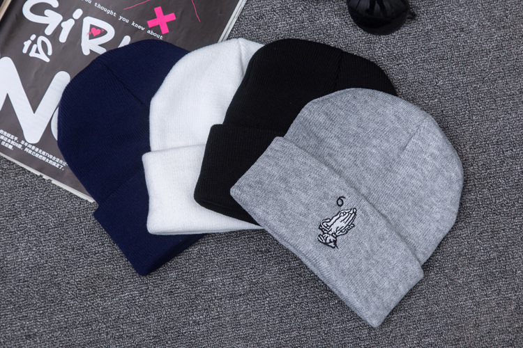 

Unisex Fashion Caps New Embroidery Knitted beanies Winter Gorro Bonnet Cap Casual stiching hip hop Slouch Skull caps Sports, Black