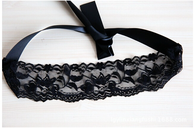 

Wholesale- New 1pc/lot Sexy Sleeping Lace Eye Mask Blindfold Nightwear Costume Black Masquerade Ball Party Upper half face Mask GI673746