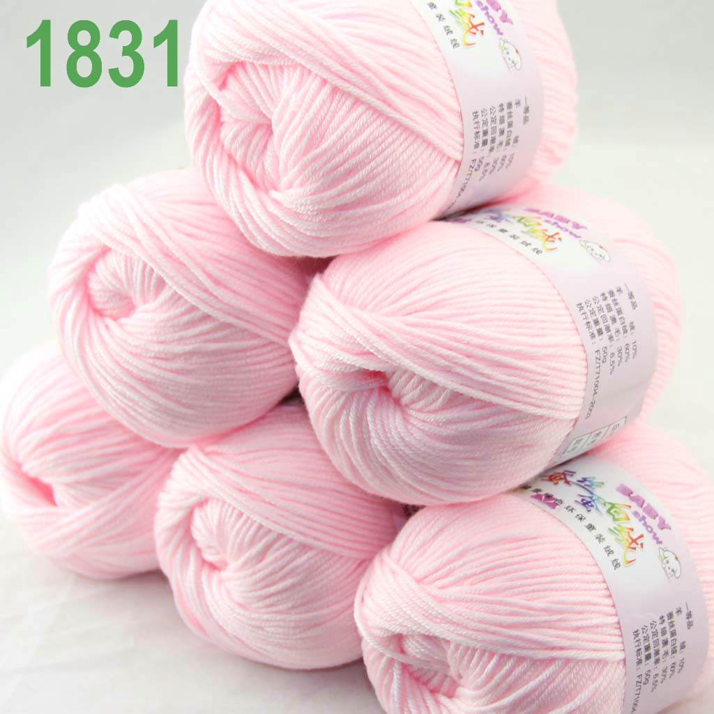 

Sale Lot of 6 balls x 50g Cashmere Silk velvet Children Yarn Baby pink 18-31