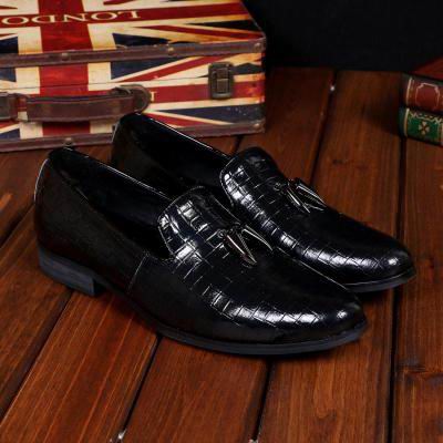 

Hot Selling Luxury Mens Black Dress Shoes Fashion Business Leisure Leather Slip On Flat Shoes For Mens Office Career Boat Shoes