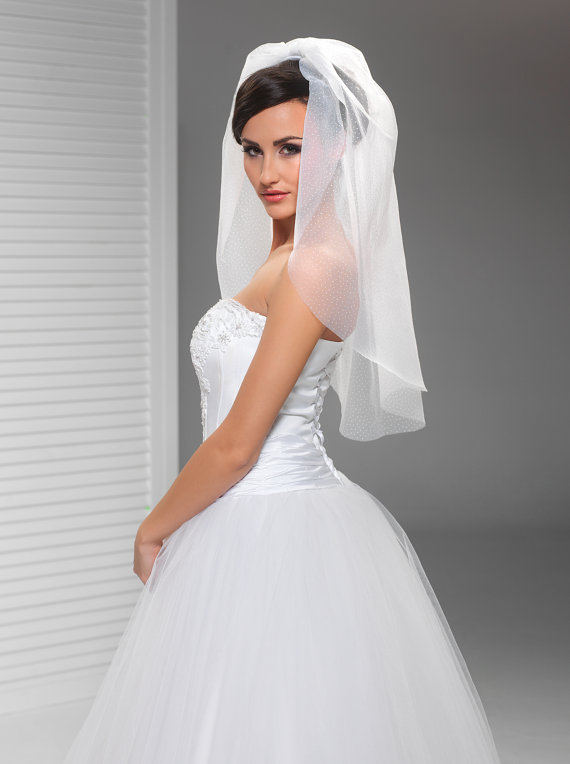 

New Hot Fashion High Quality Beautiful Cut Edge Litter 1T With Comb Lvory White Elbow Wedding Veil Bridal Veils