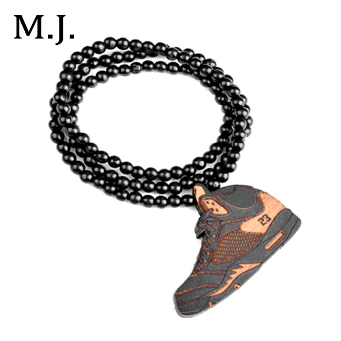 

Hip Hop Wood Basketball Shoe Necklace For Men Rock Style Beads Long Chain Pendant Necklace Male Collar Jewelry Party Gifts