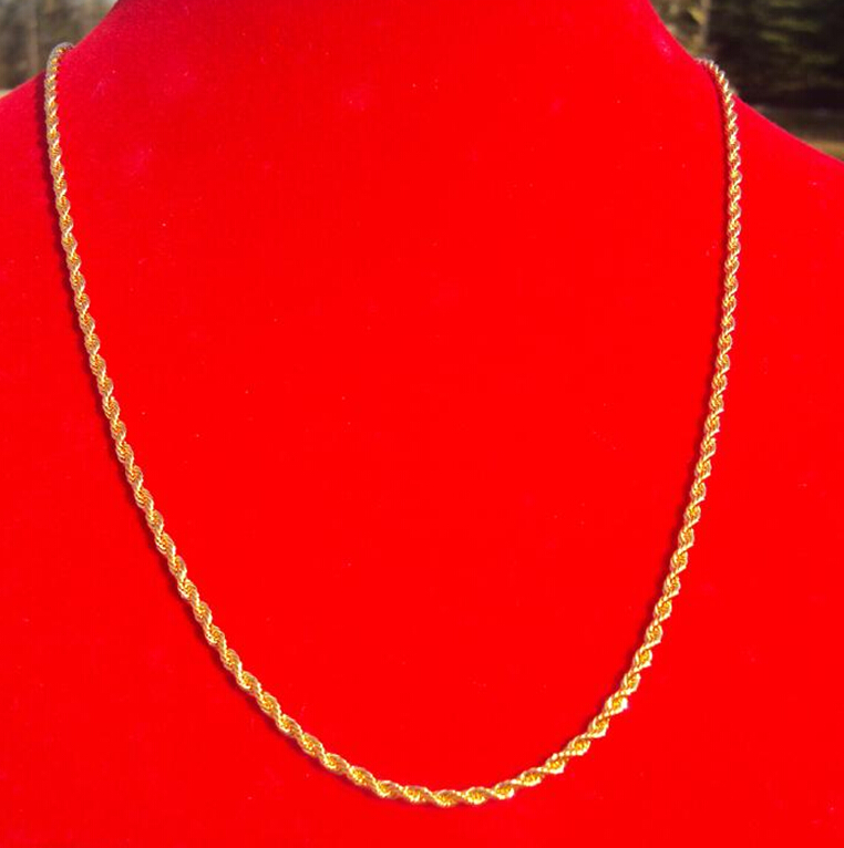 Livraison rapide et gratuite Nouvelle amende de bijoux en or jaune 14k Superposition d'or jaune Corde française longue Collier torsadé Pièces de