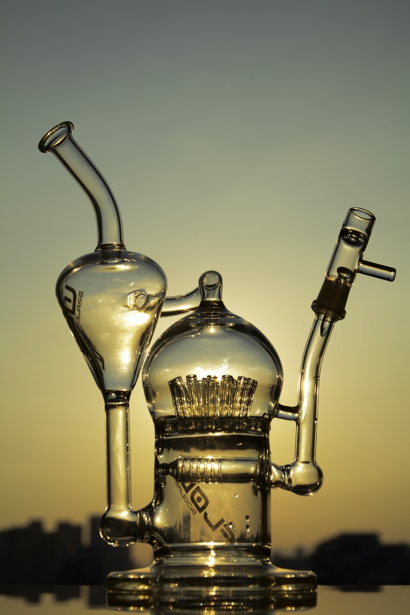 

Classic Jm Flow Glass Inline Bong Large Recycler Glass Oil Rigs with Sprinkler Perc Thick 20 Arm Tree Perc Glass Bubbler Free Shipping