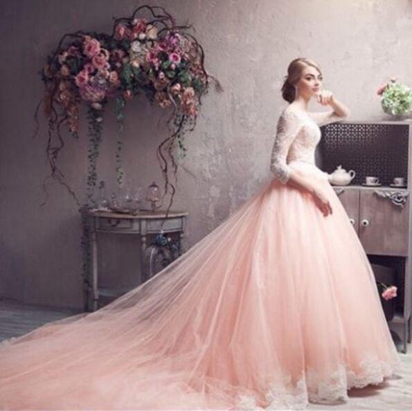 

Gorgeous 2018 Blush Pink White Lace 3/4 Long Sleeves Princess Wedding Dresses Romantic Crew Neck Lace Hem Cathedral Train Bridal Gowns, Silver