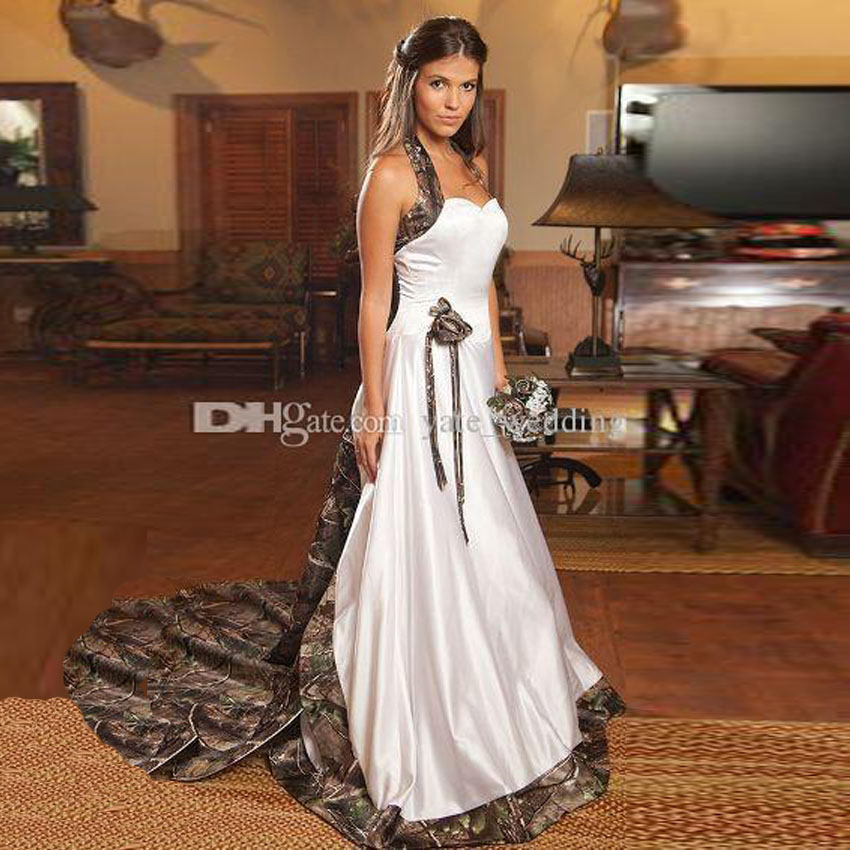 

2018 Vintage Camo Wedding Dresses Sweetheart Halter Satin Cowgirls Camouflage Wedding Gowns Bridal Dresses Chapel Train, Ivory