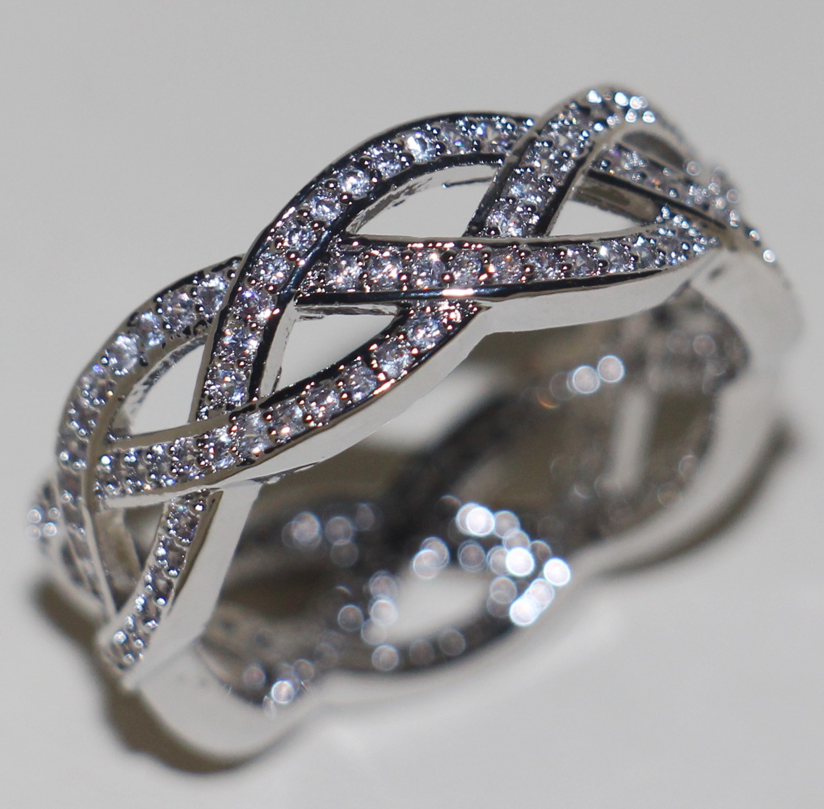 

Victoria Wieck Luxury Jewelry 18K White Gold Filled Topaz Simulated Diamond CZ Gemstones Wedding Engagement Cross Women Band Ring Size6-10