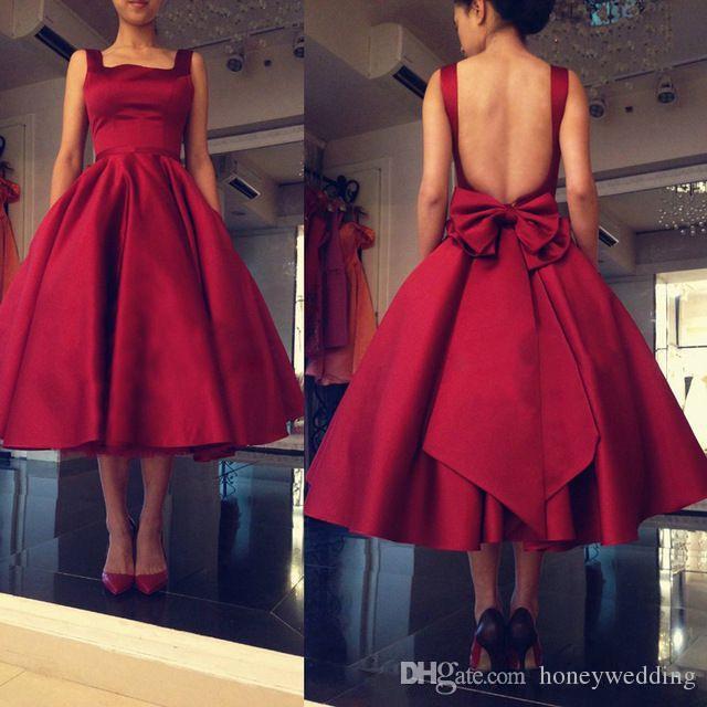 2019 Pas Cher Thé Longueur Robes De Bal Spaghetti Dos Nu Bordeaux Rouge Drapé Femmes Courtes Plus La Taille Occasion Occasion Robe De Soirée Robe