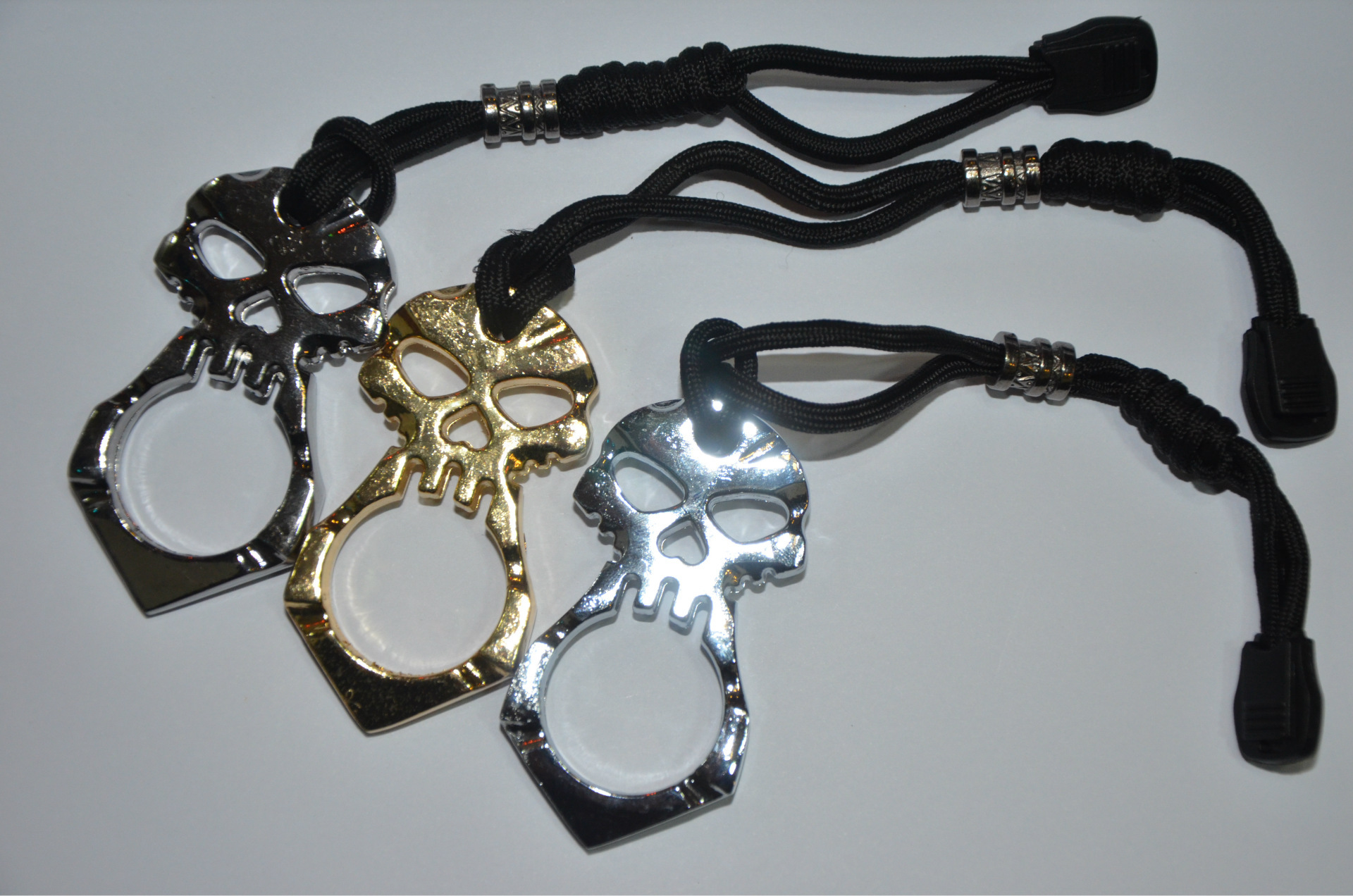 

Skull Skeleton single woman Self Defense punch daggers outdoor Buckle Survival pocket Knuck knuckles Multi tools