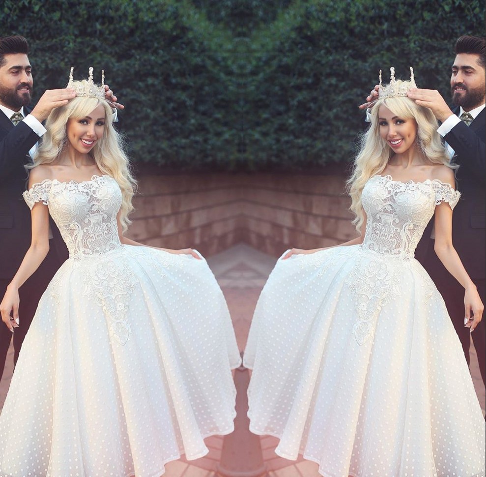 

New Fashion Off-Shoulder A Line Arabic Wedding Dresses With Lace Appliques Illusion Bodice Tea-Length vestido de novia Bridal Gowns, Silver