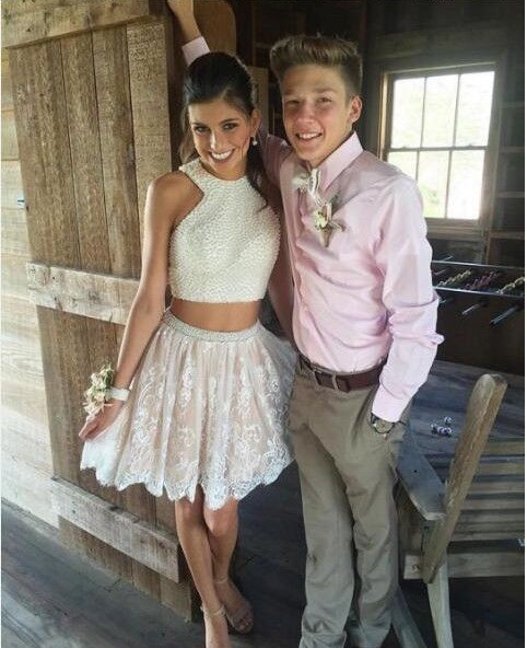 Short Two Piece Prom Dresses Pearls Halter Neck Homecoming Dresses Sleeveless Mine Short White And Pink Party Gown Custom Made Plus Size