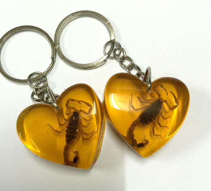

FREE SHIPPING 7 keychain handmade gold scorpion heart style fashion yqtdmy jewelry, Slivery;golden