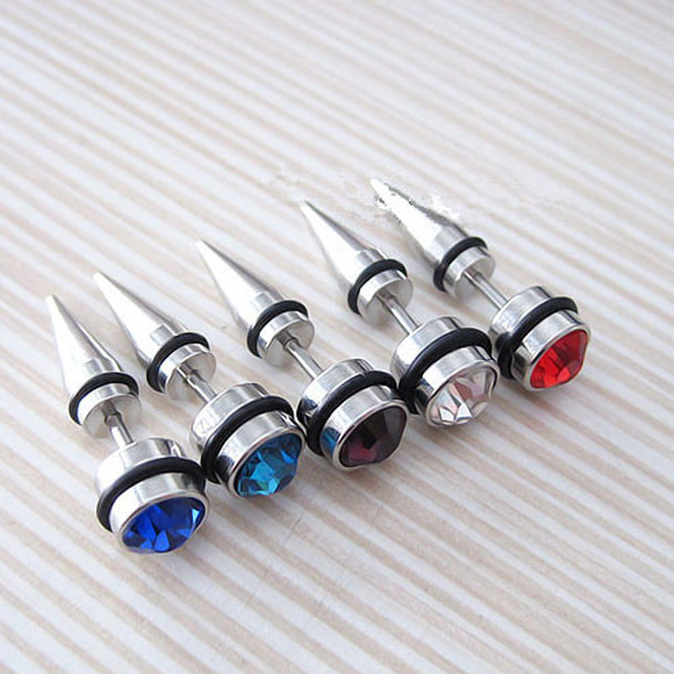 

Good Quality 316L Titanium Steel Men Earrings Stud Diamond Fashion Puncture Women Earring Studs Jewelry 2017 New Arrival