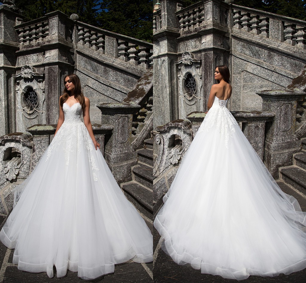 

2021 milla nova wedding dresses sweetheart sleeveless a line appliques lace sweep train bridal dress custom made, White