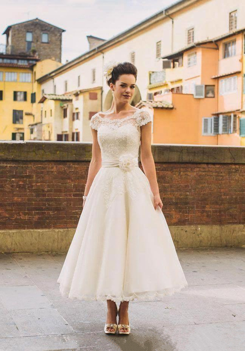 Vintage Style Short Wedding Dresses Laces 2019 New Custom Flower Sash A-Line Scoop Neckline Short Sleeve Ankle Length Bridal Gowns W1508