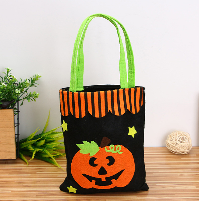 

100pcs 2017 New Halloween Candy Gift Sack Pumpkins non-woven folding bag ghosts the candy Shopping bags for children