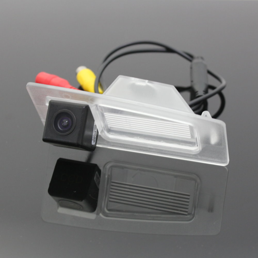 

Car Camera For Mazda 3 Mazda3 M3 Rear View Camera / HD CCD RCA NTST PAL / License Plate Light OEM