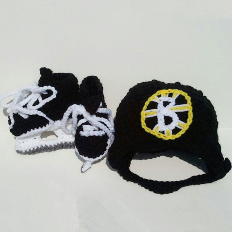 

Newborn Hockey Team Costume Handmade Crochet Baby Boy Girl Hockey Helmet and Skate Shoes Set Infant Toddler Photo Prop Baby Shower Gifts, As picture