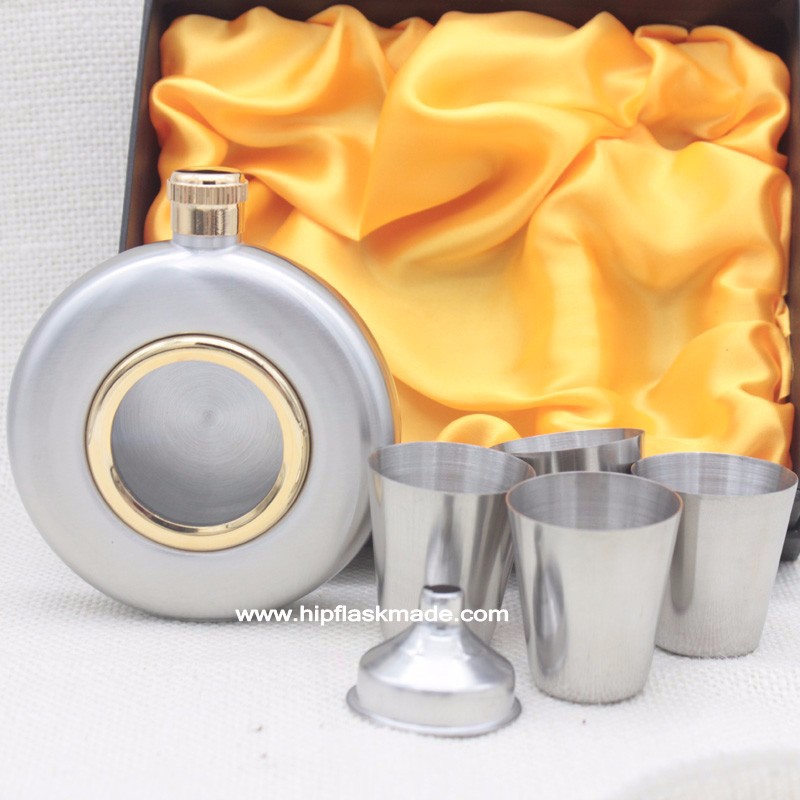 

5 oz golden round stainless steel hip flask with 4 cups and funnel in gift box
