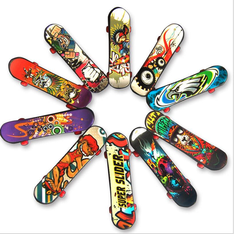 

2018 New Top Fashion Plastic 2 -4years Multicolor Fingerboard Finger Board Funny Skateboard Toys Learning Tools Mini Toy Children