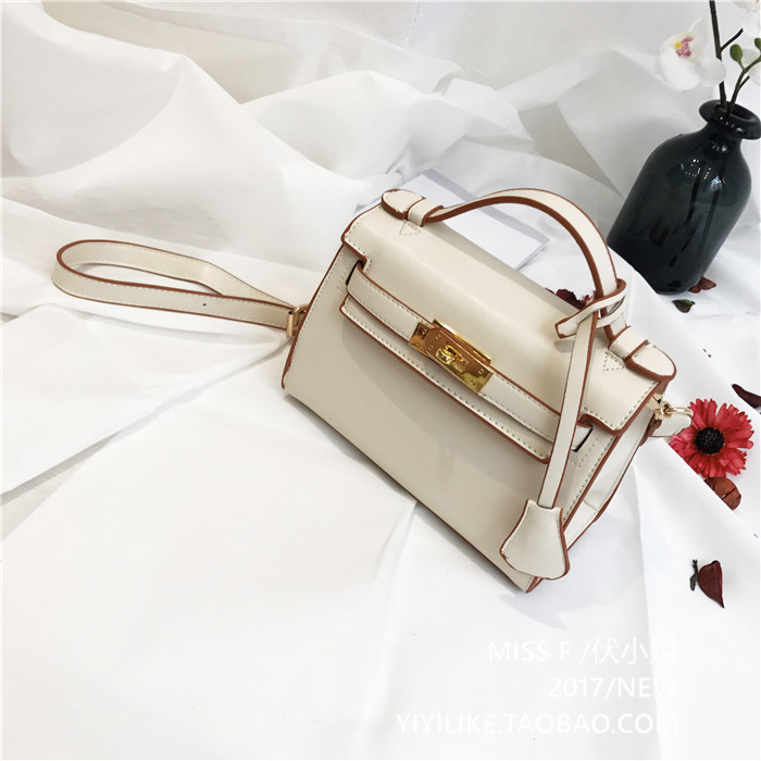 

2017 fashion High Quality Brand Design Women's Bag Tote Ladies Handbag pu Leather Embossed Pattern Women Messenger Bag, Black