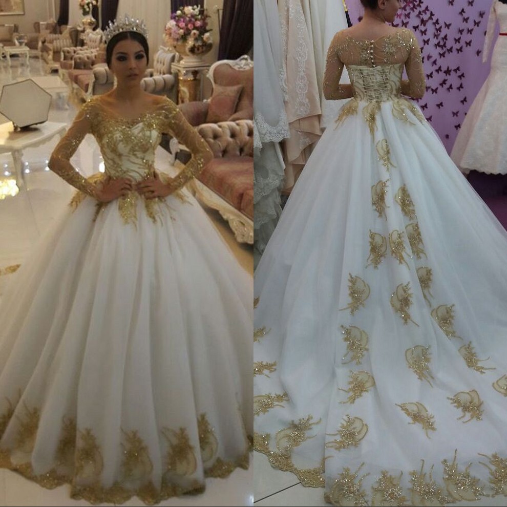 

2020 Bling Luxurious Wedding Dresses With Gold Appliques Plus Size Long Sleeves Tulle Puffy With Button Covered Bridal Gowns Custom Design, Red