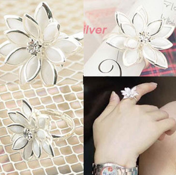 

beautiful camellia flower ring jewelry fashion women girls crystal floral band rings finger ring free shipping
