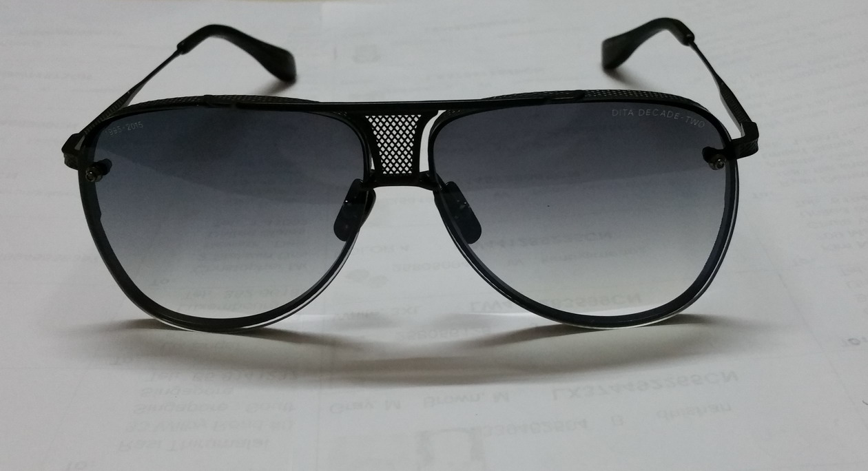 

Men Classic Pilot Sunglasses Matte Black Grey Sun Glasses 20th Anniversary rimless Sun glasses New with Box