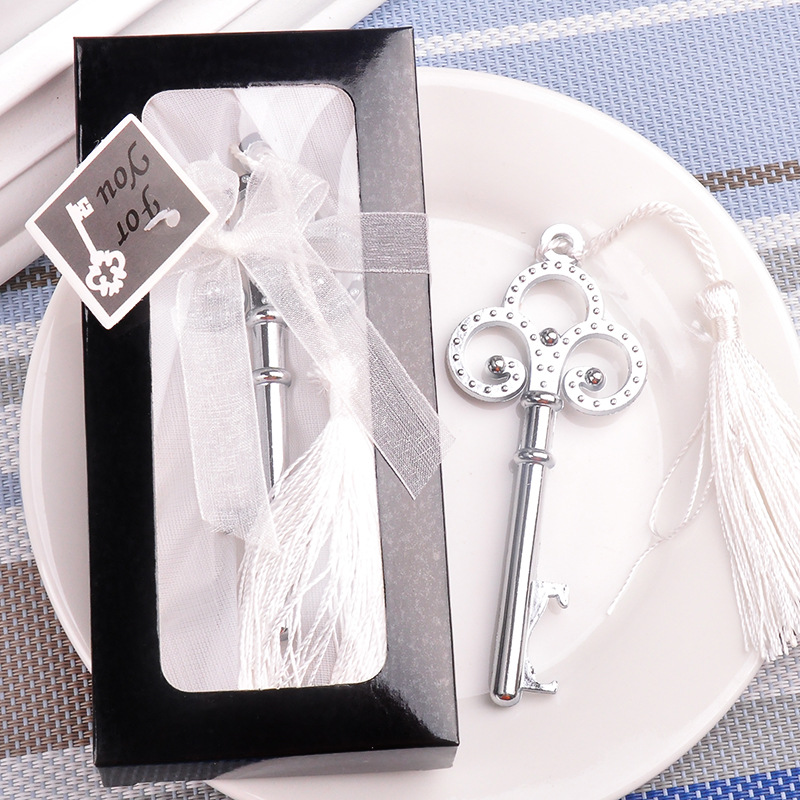 

Wedding Favors Key To My Heart Alloy Crown Key Design Beer Bottle Opener With Tassel Party Gifts, Silver
