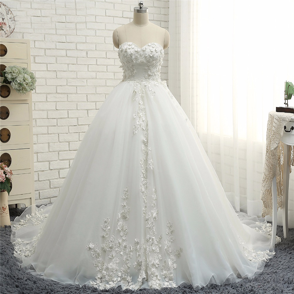 

New Fashion Lace Wedding Dresses Ball Gowns Sweetheart neckline Cheap Bride Dress Corset Back vestido de noiva princesa, Ivory