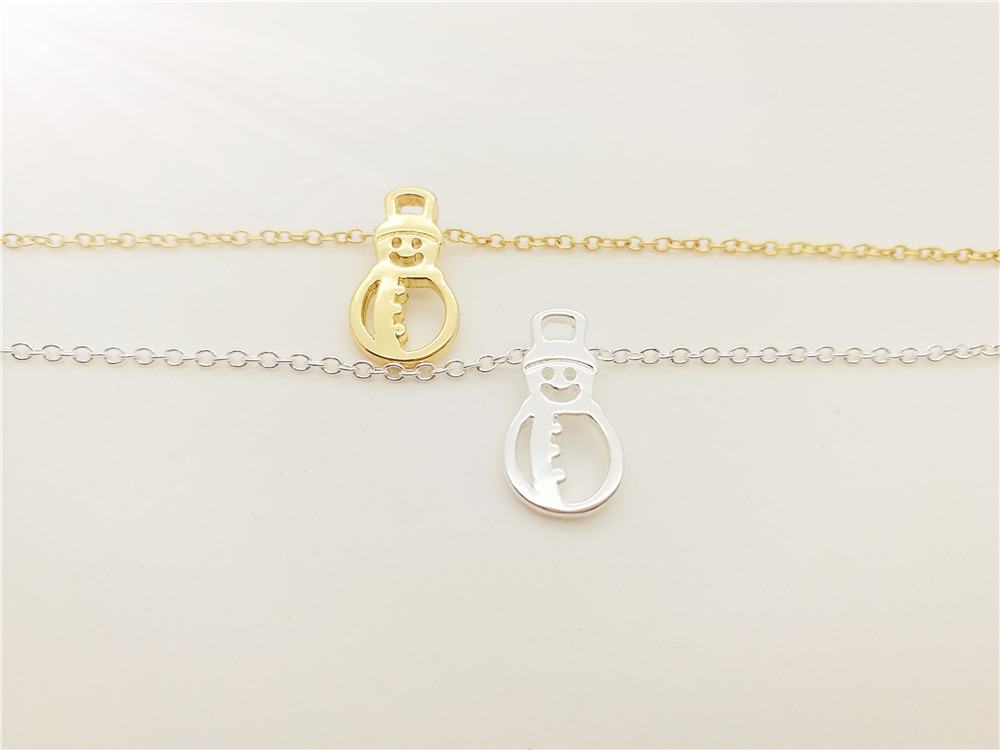 

30PCS- B069 Lovely Snowman Bracelet Cute Snow Man Bracelets Funny Winter Bracelets for Christmas Day Kid Children Gifts